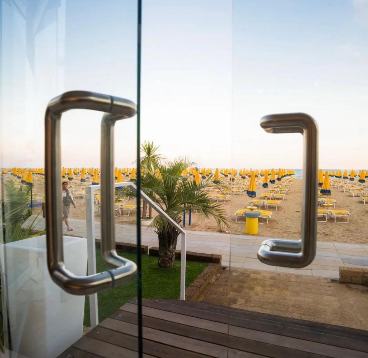 Hotel Nizza Frontemare Superior 3 Stelle Lido di Jesolo Exterior foto