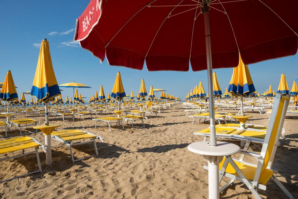 Hotel Nizza Frontemare Superior 3 Stelle Lido di Jesolo Exterior foto
