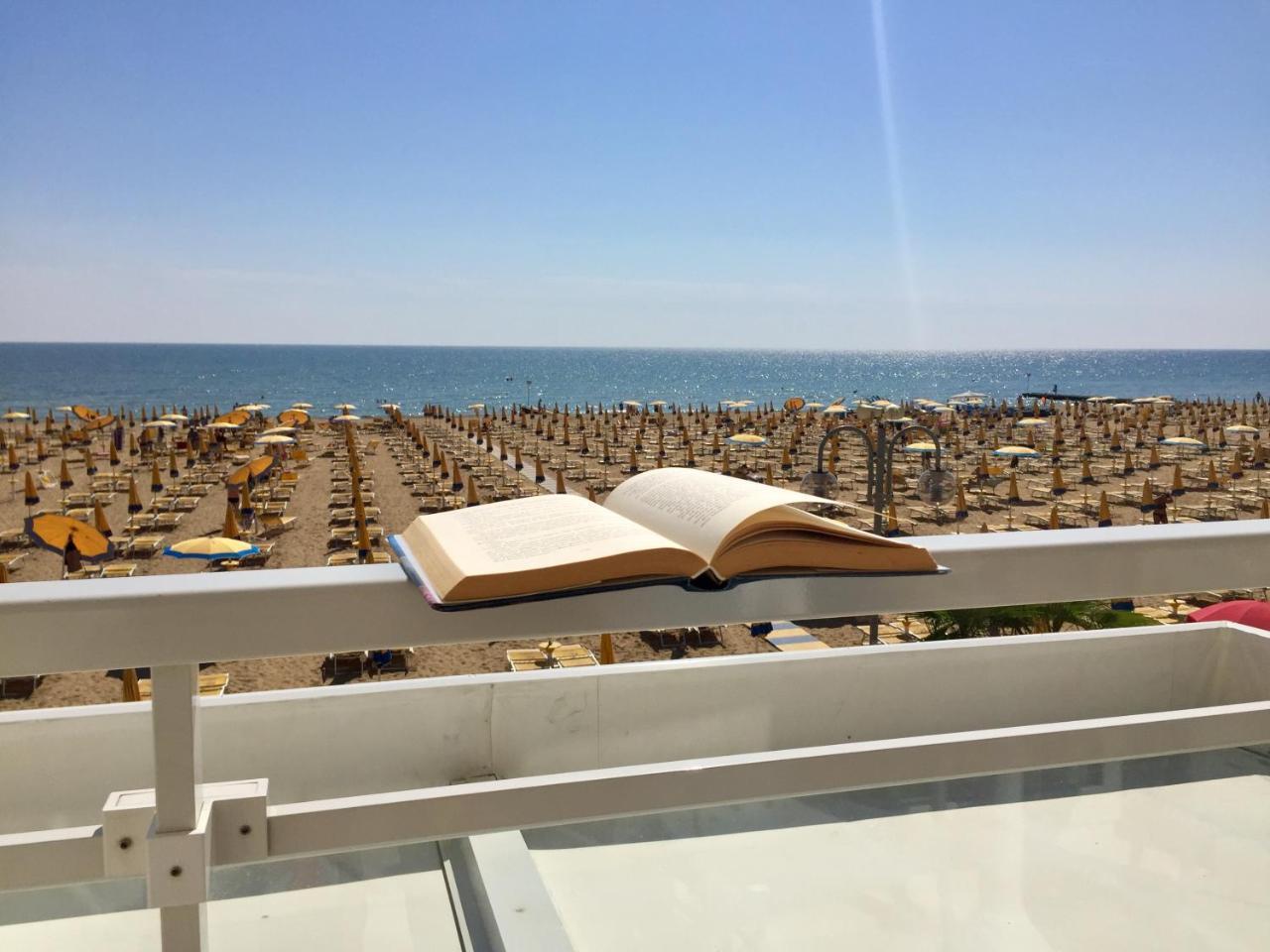 Hotel Nizza Frontemare Superior 3 Stelle Lido di Jesolo Exterior foto